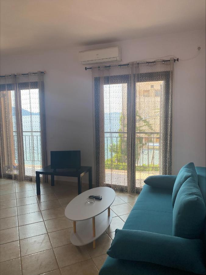 Alexis Apartments Pylos Extérieur photo