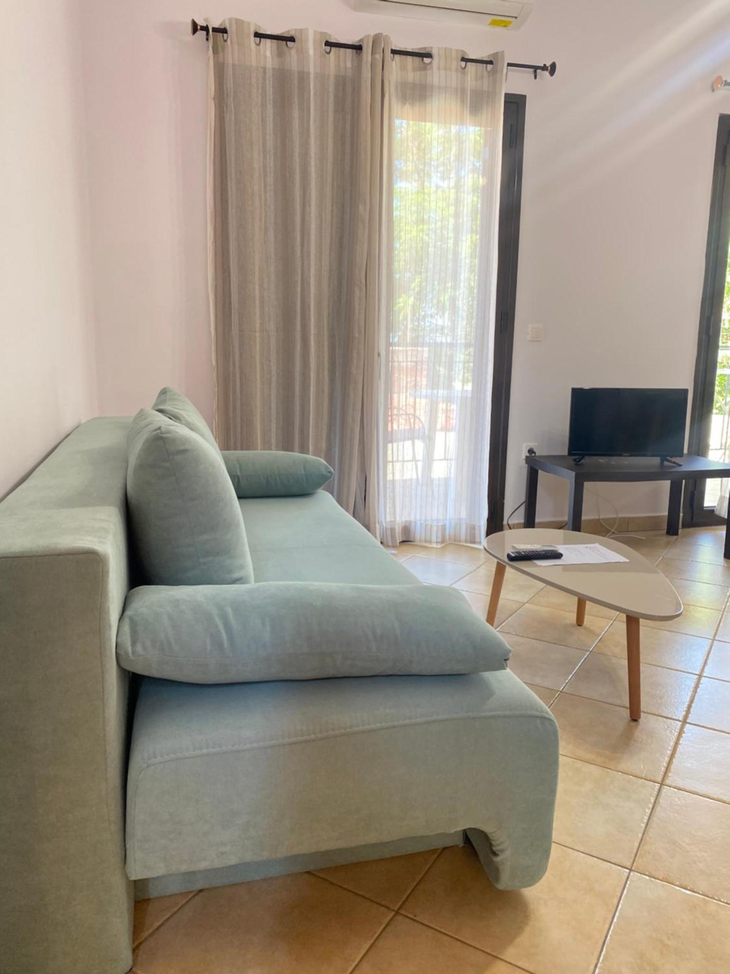 Alexis Apartments Pylos Extérieur photo